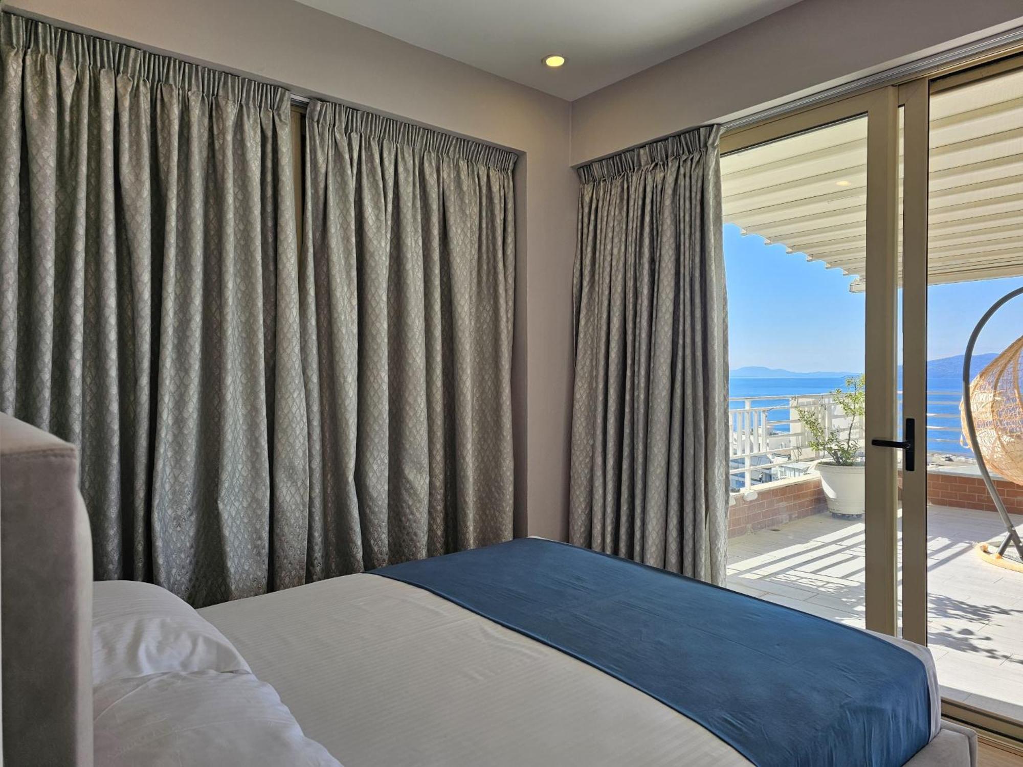 Deep Blue Rooftop - 111 Sarandë Exterior foto