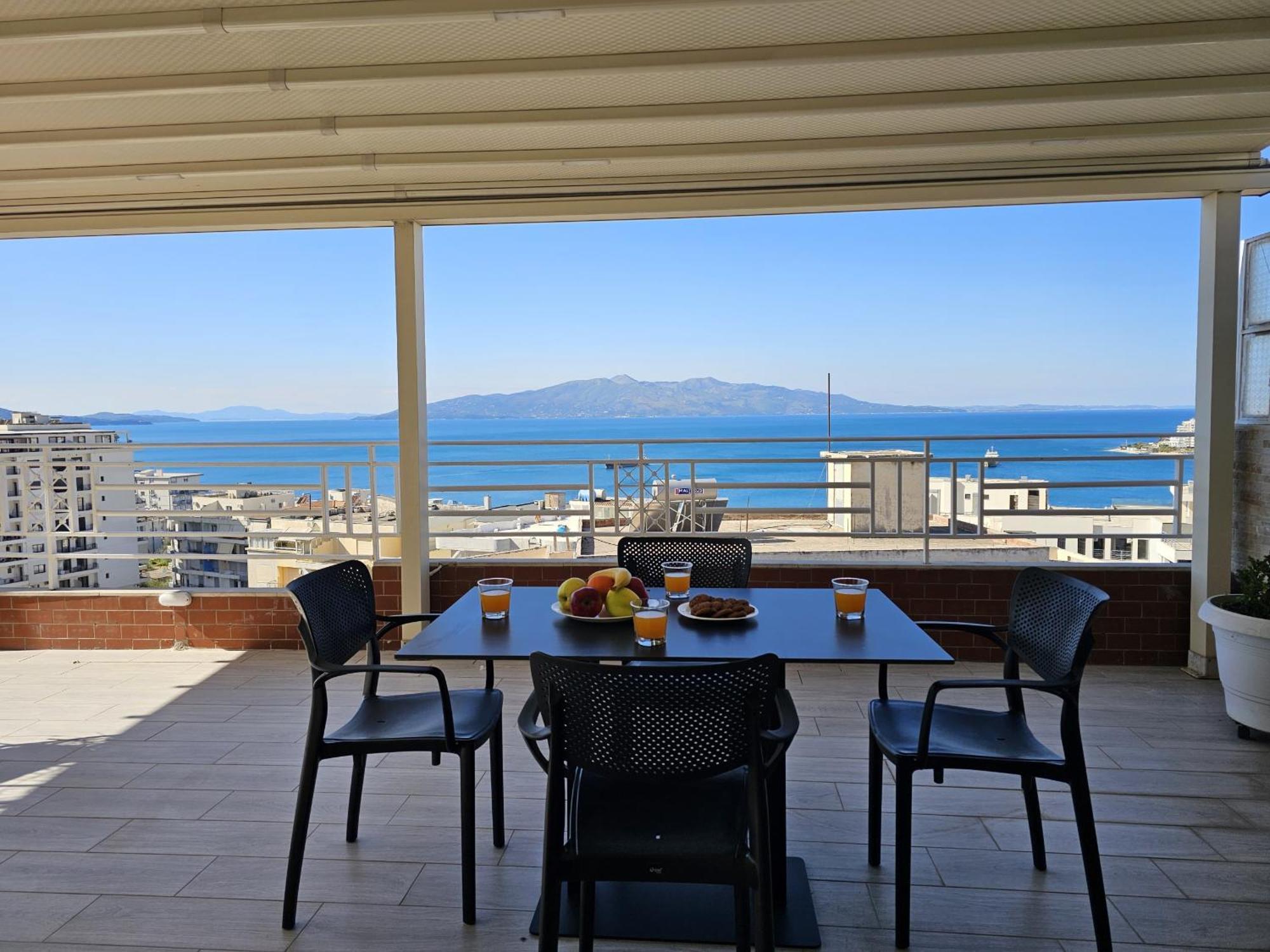 Deep Blue Rooftop - 111 Sarandë Exterior foto